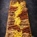 Velika daska mešanog mesa